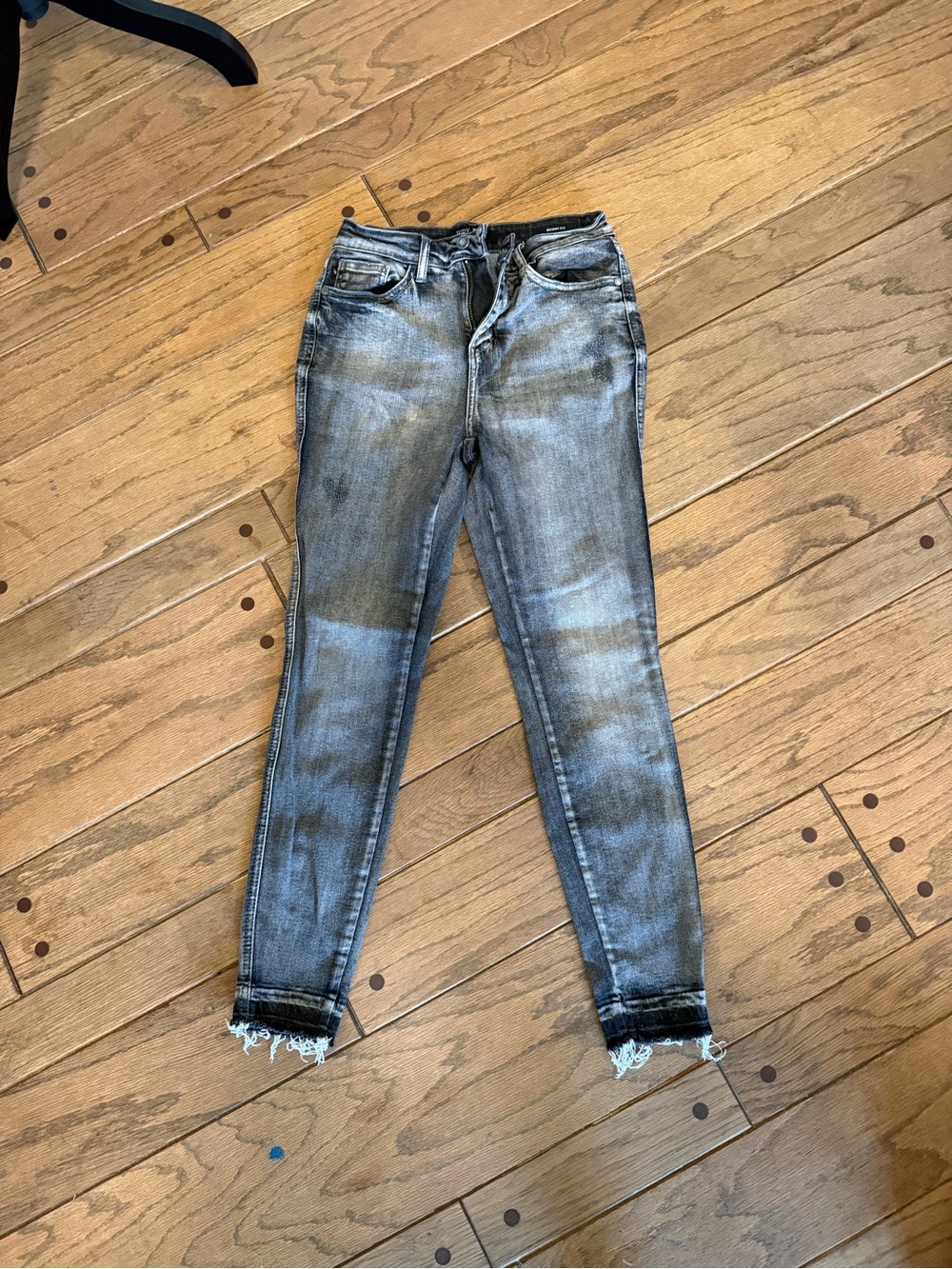 Judy Blue Washed Black Skinny Jeans with Distressed Hem
